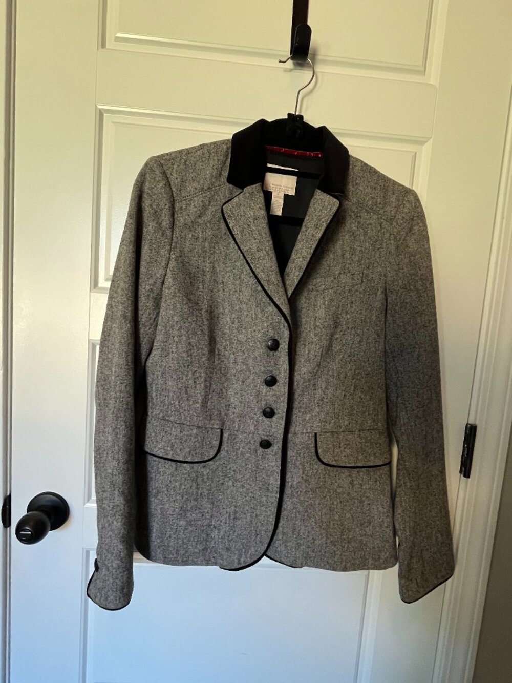 Banana Republic Heritage Gray Women's Suit Jacket Size 8